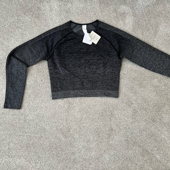 Fabletics Seamless Long-Sleeve Top- NWT- XL - Picture 3 of 8